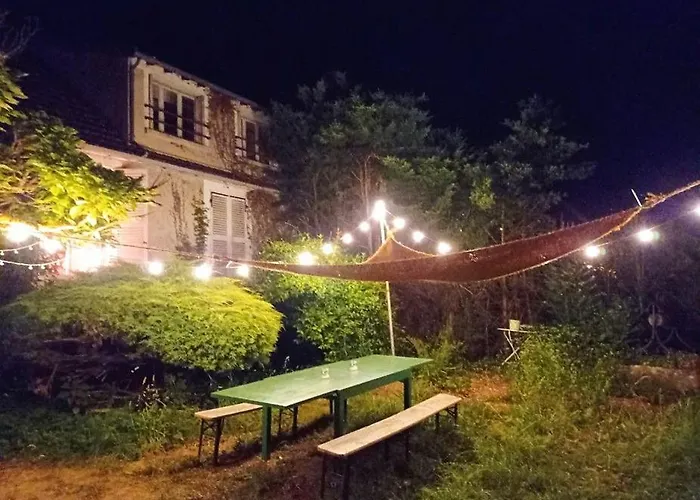 Maison De Campagne En Cours De Renovation Accessible En Train