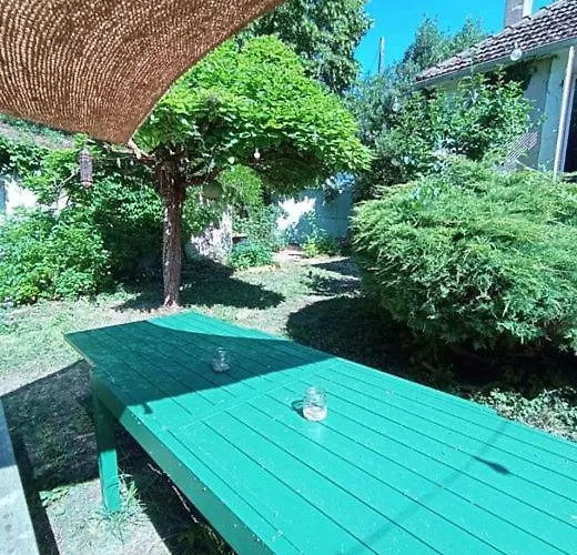 Maison De Campagne En Cours De Renovation Accessible En Train